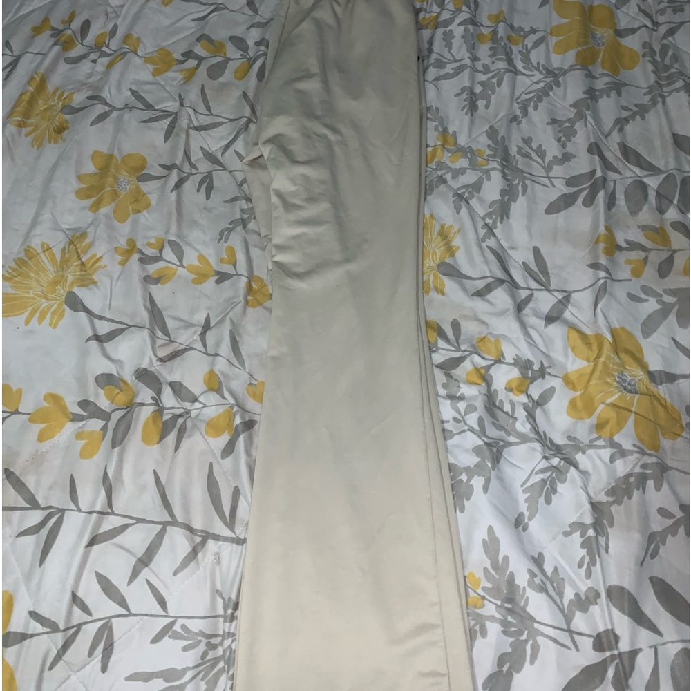 Used - Picture 3 of 3